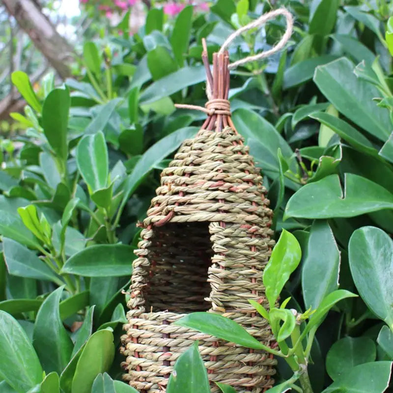 Hanging Pastoral Style Natural Fiber Bird House